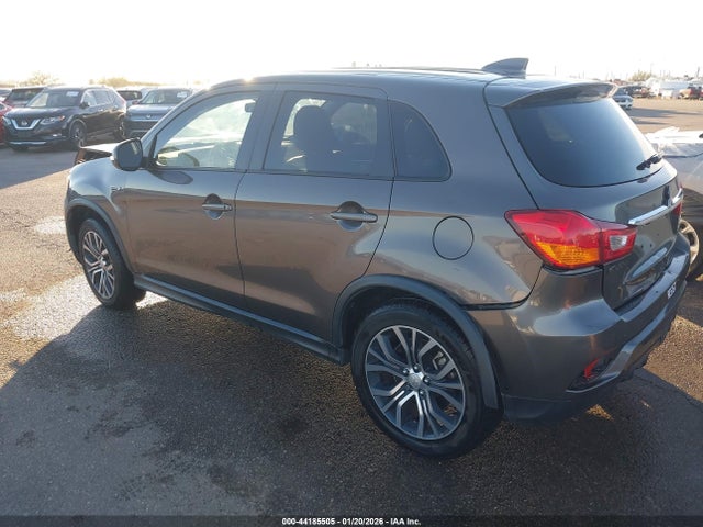 2018 MITSUBISHI OUTLANDER SPORT JA4AP3AWXJZ009932 Photo 2