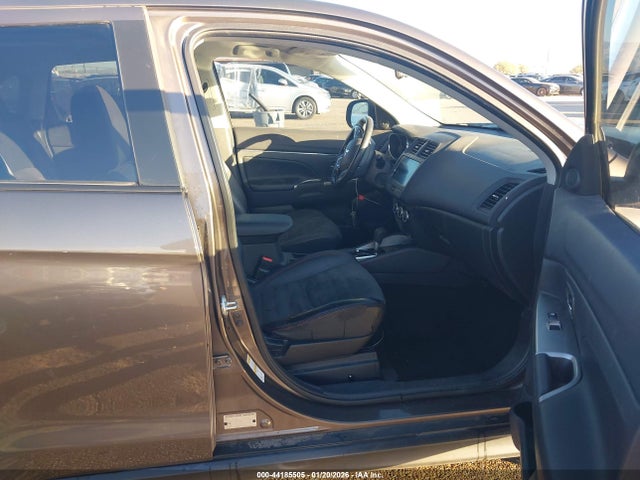 2018 MITSUBISHI OUTLANDER SPORT JA4AP3AWXJZ009932 Photo 4