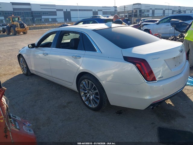 2018 CADILLAC CT6 1G6KD5RSXJU158079 Photo 2