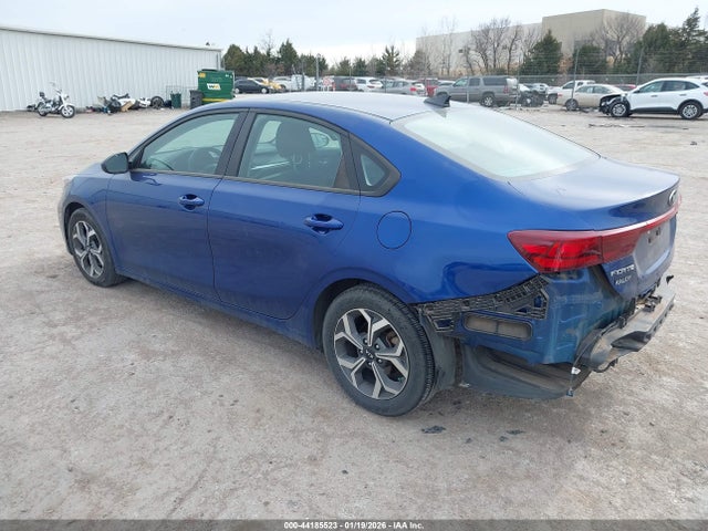 Продажа на аукционе авто 2021 Kia Forte Lxs, vin: 3KPF24AD4ME338026, номер лота: 44185523