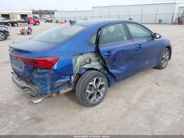 Продажа на аукционе авто 2021 Kia Forte Lxs, vin: 3KPF24AD4ME338026, номер лота: 44185523