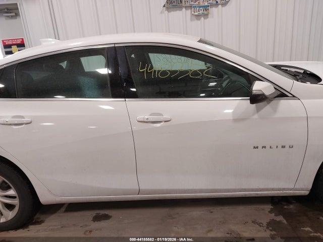 1G1ZD5ST1JF241816 Chevrolet MALIBU LT