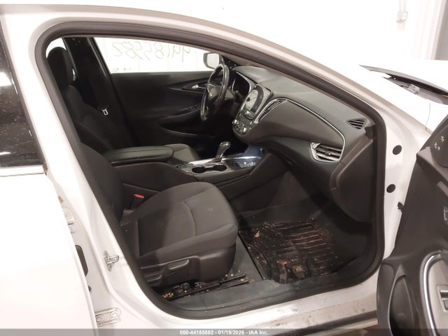 1G1ZD5ST1JF241816 Chevrolet MALIBU LT