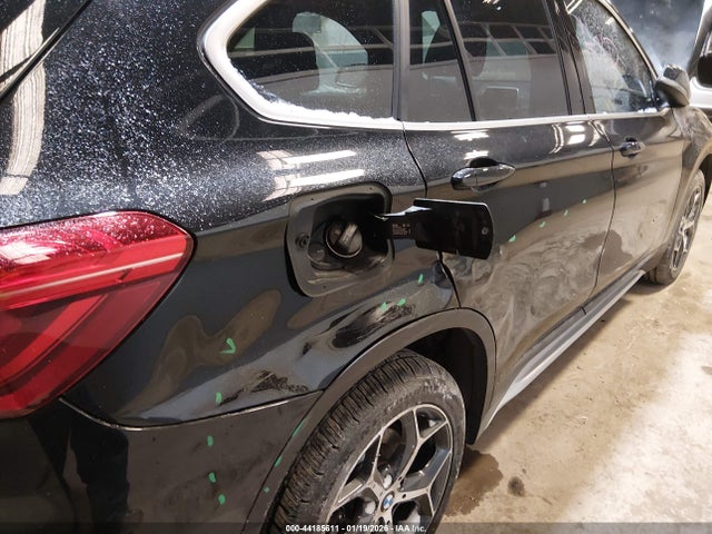 2018 BMW X1 WBXHT3C32J5L24995 Photo 5