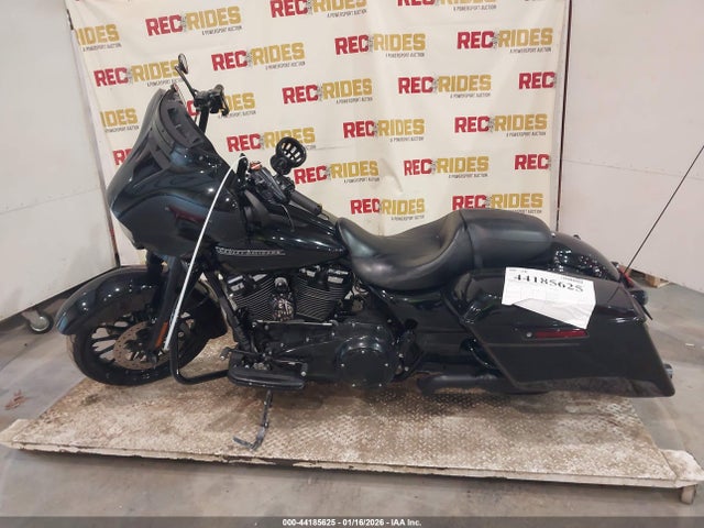 2018 HARLEY-DAVIDSON FLHXS 1HD1KRC11JB686111 Photo 2