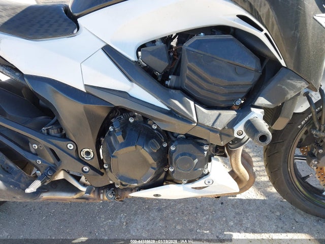 JKBZRCB18GDA18214 Kawasaki Zr800 B