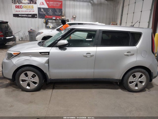 44185654 :رقم المزاد ، KNDJN2A22F7747990 vin ، 2015 Kia Soul مزاد بيع