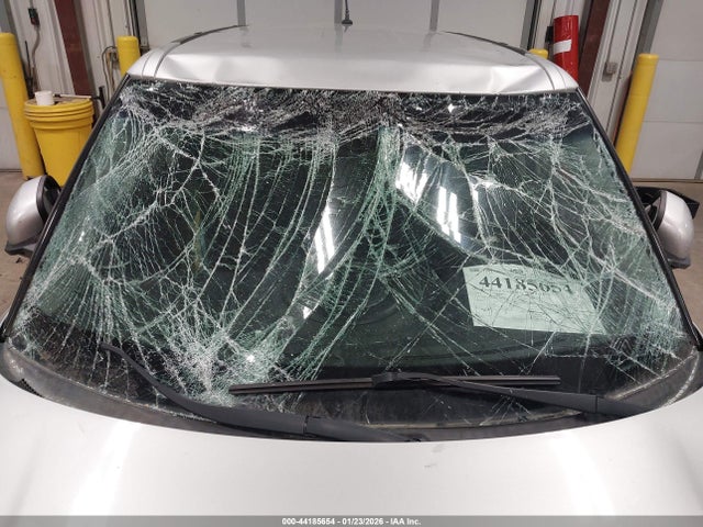 44185654 :رقم المزاد ، KNDJN2A22F7747990 vin ، 2015 Kia Soul مزاد بيع