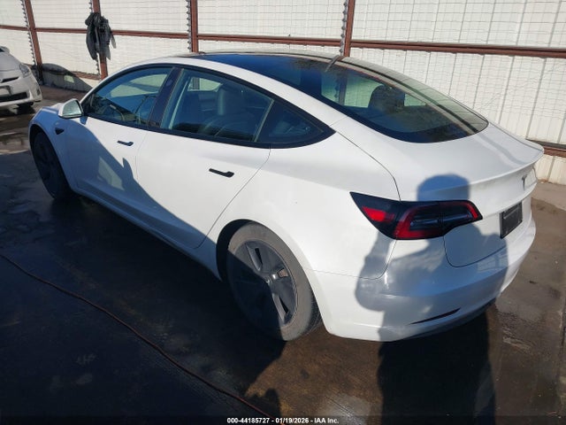 2023 TESLA MODEL 3 5YJ3E1EAXPF606990 Photo 2