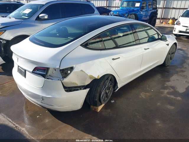 2023 TESLA MODEL 3 5YJ3E1EAXPF606990 Photo 3