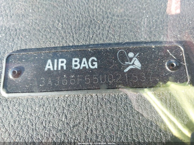 2005 MITSUBISHI LANCER JA3AJ66F55U021537 Photo 8