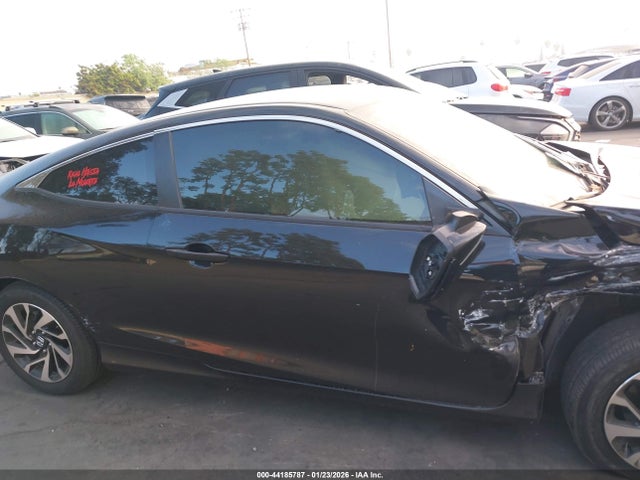 Honda Civic Lx 2018 2HGFC4B59JH300846 Image 14