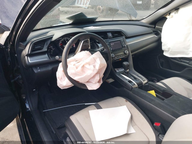 Honda Civic Lx 2018 2HGFC4B59JH300846 Image 20