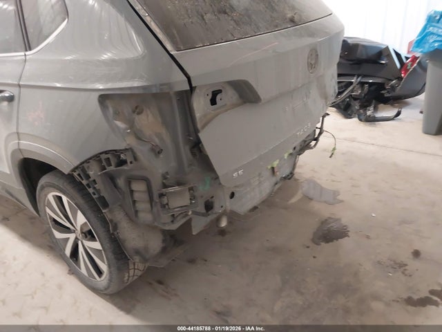 3VVLX7B28NM048898 Volkswagen Taos 1.5t Se