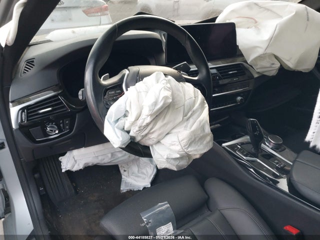 BMW 540I 2021 WBA53BJ05MCF54646 Image 21