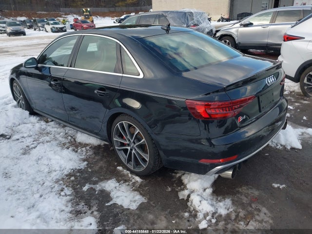 2019 AUDI S4 WAUB4AF42KA003943 Photo 2