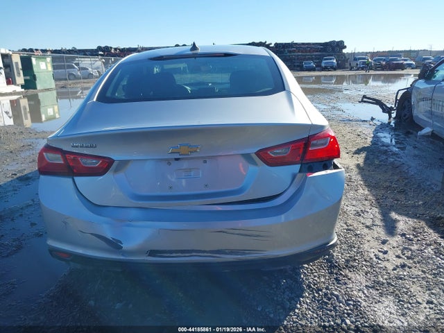 1G1ZC5ST4HF246022 Chevrolet Malibu 1fl