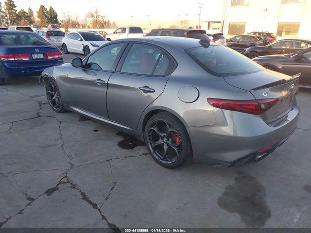 2018 ALFA ROMEO GIULIA ZARFAEEN5J7588615 Photo 2