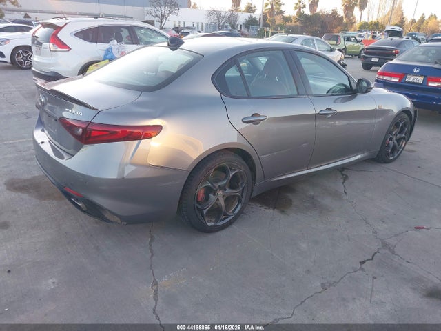 2018 ALFA ROMEO GIULIA ZARFAEEN5J7588615 Photo 3