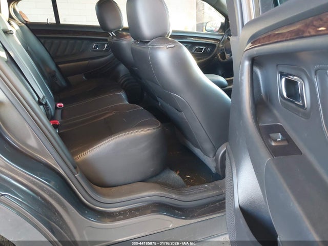Ford Taurus Limited 2017 1FAHP2F86HG129120 Image 8
