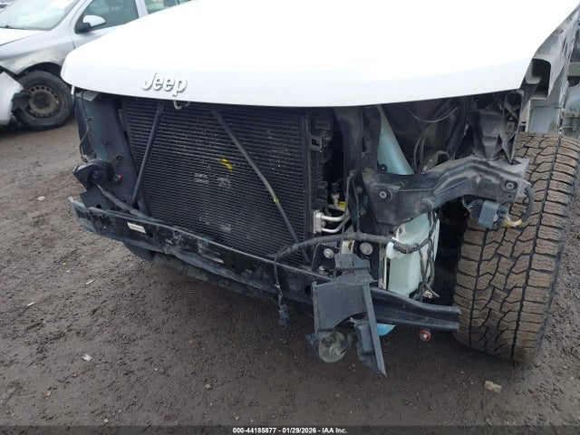 1C4RJFBG1GC441033 Jeep Grand Cherokee Limited