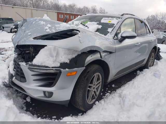 2017 PORSCHE MACAN WP1AA2A50HLB04049 Photo 1