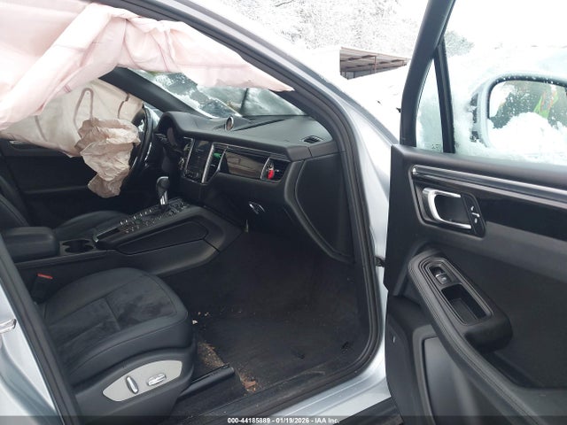 2017 PORSCHE MACAN WP1AA2A50HLB04049 Photo 4