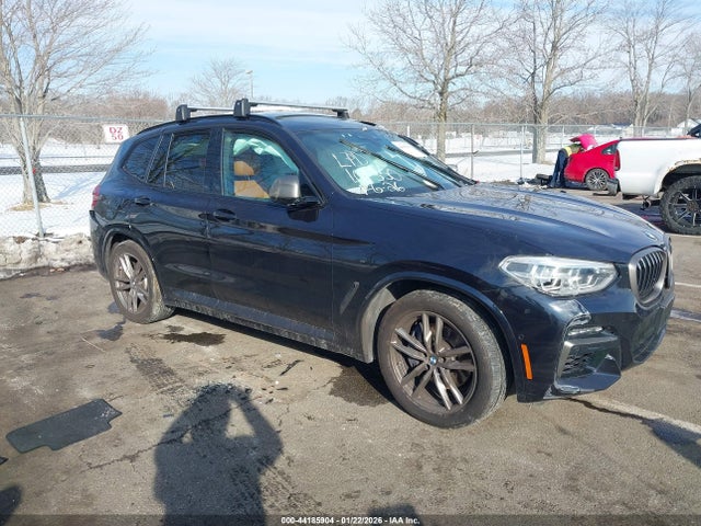 2021 BMW X3 5UXTY9C06M9G84352