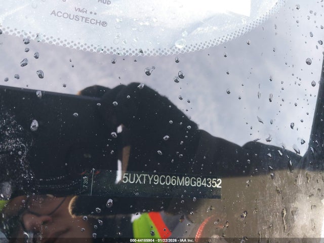 2021 BMW X3 5UXTY9C06M9G84352 Photo 8