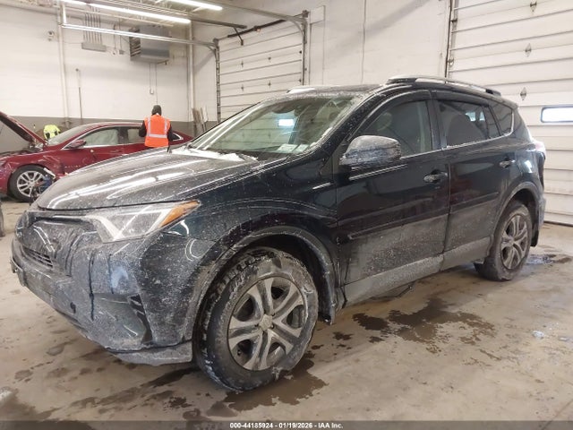 2017 TOYOTA RAV4 2T3BFREV7HW591905 Photo 1