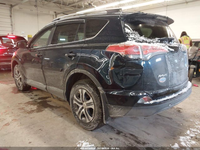 2017 TOYOTA RAV4 2T3BFREV7HW591905 Photo 2