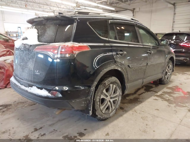 2017 TOYOTA RAV4 2T3BFREV7HW591905 Photo 3