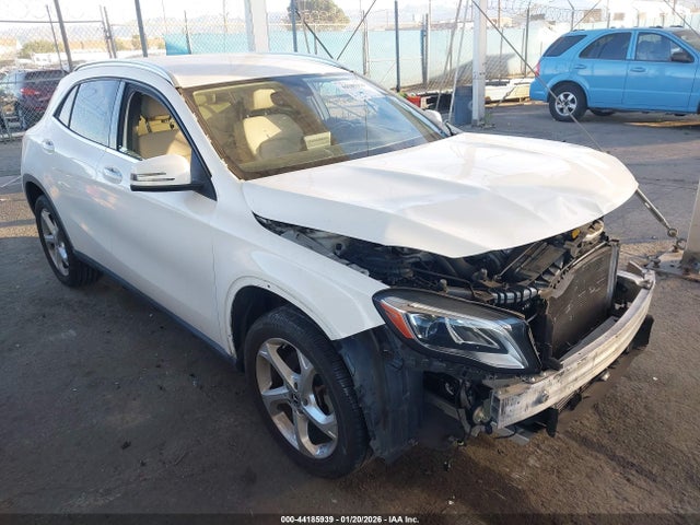 2020 MERCEDES-BENZ GLA 250 WDCTG4GB7LU027632