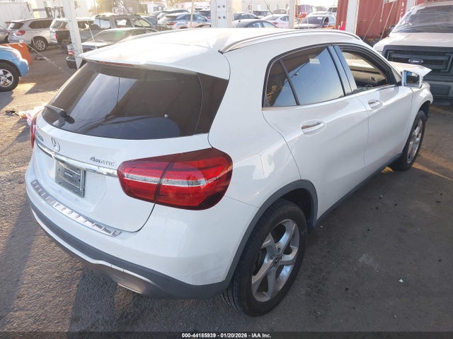 2020 MERCEDES-BENZ GLA 250 WDCTG4GB7LU027632 Photo 3