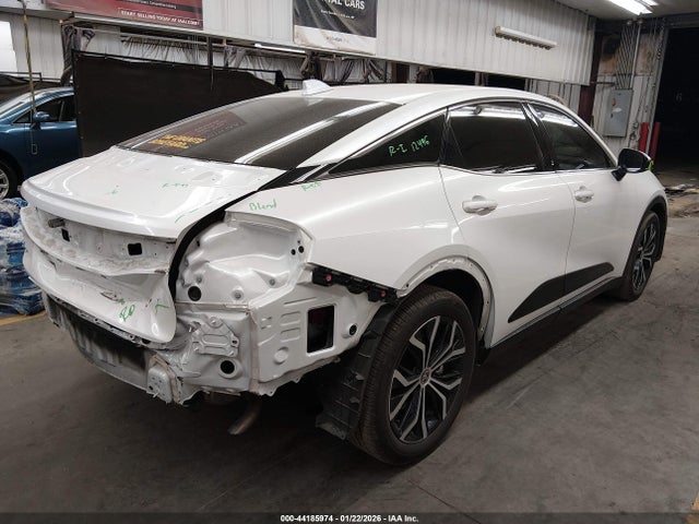 Toyota Crown Xle 2023 JTDAAAAF6P3010776 Image 4