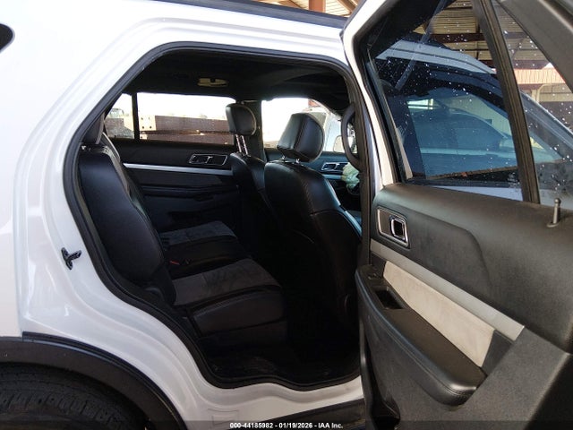 1FM5K7D80HGE11986 Ford EXPLORER XLT