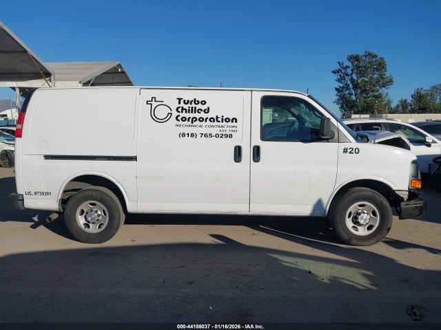 Chevrolet Express 2500 Work Van 2014 1GCWGFCA6E1206180 Image 13