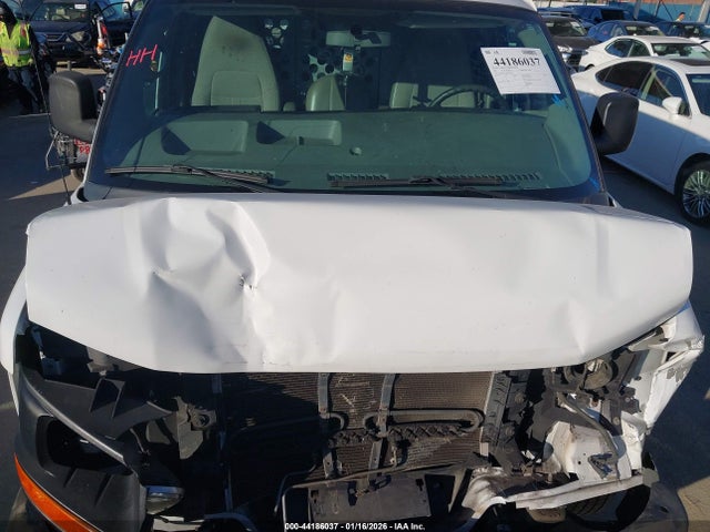 Chevrolet Express 2500 Work Van 2014 1GCWGFCA6E1206180 Image 18
