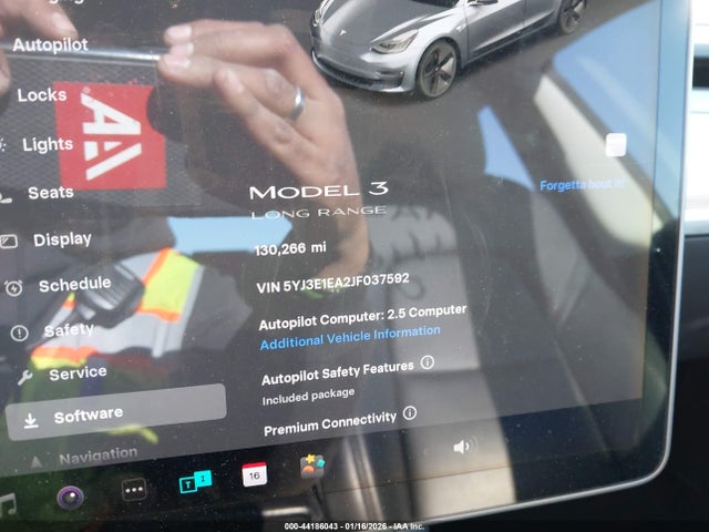 2018 TESLA MODEL 3 5YJ3E1EA2JF037592 Photo 6