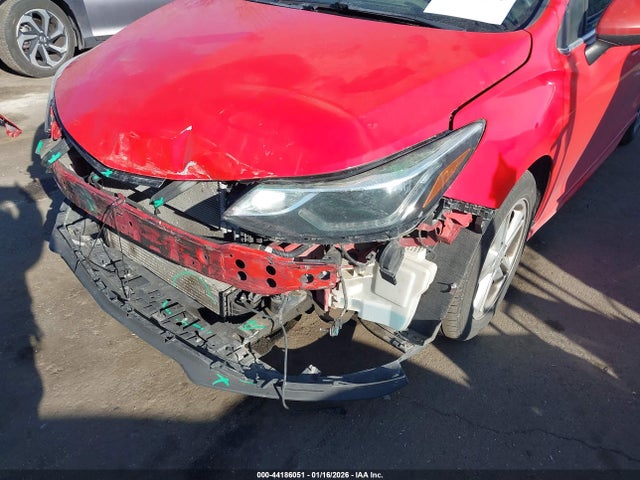 3G1BE6SM1HS585262 Chevrolet Cruze Lt Auto
