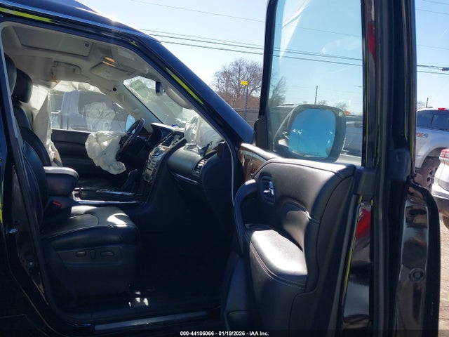 2018 INFINITI QX80 JN8AZ2NF3J9664359 Photo 4