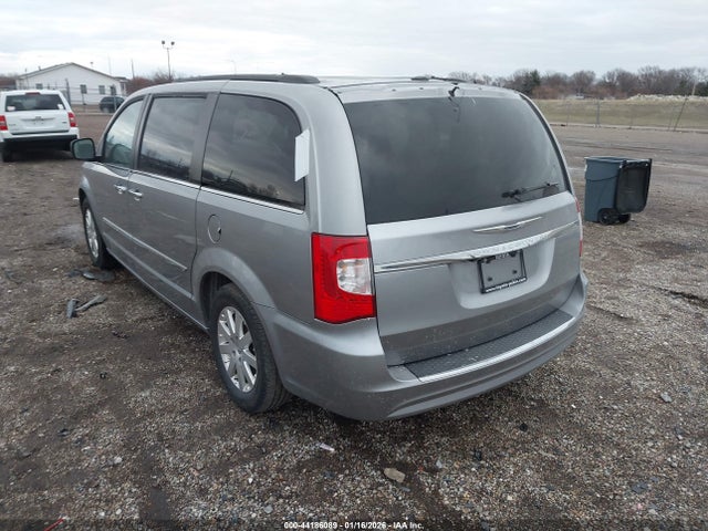 2016 Chrysler Town & Country Touring მანქანა იყიდება აუქციონზე, vin: 2C4RC1BG3GR305930, აუქციონის ნომერი: 44186089