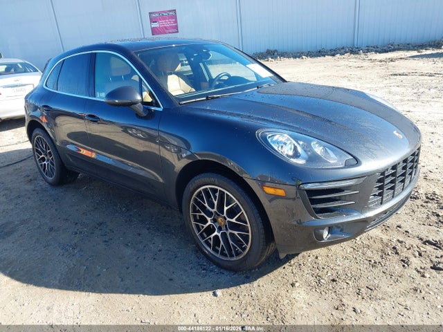 2017 PORSCHE MACAN WP1AB2A55HLB10992 Photo 0