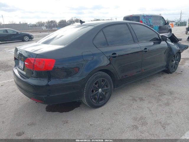 2014 VOLKSWAGEN JETTA 3VWB07AJ3EM441308 Photo 3