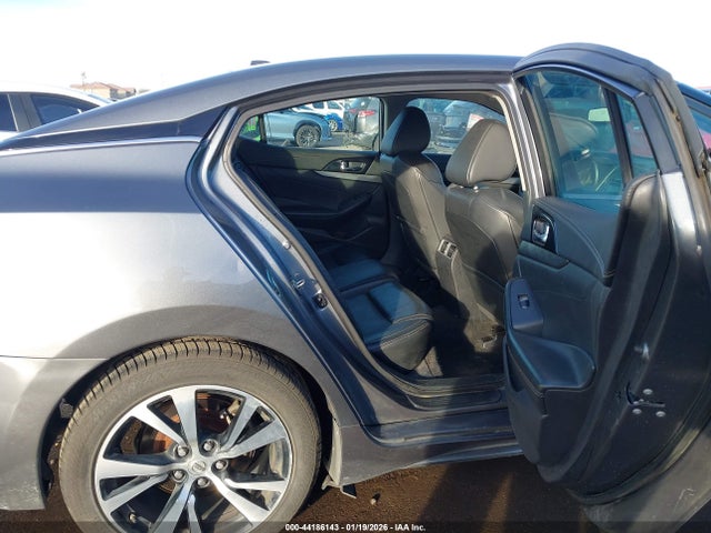 1N4AA6AP2JC373966 Nissan Maxima 3.5 Sv