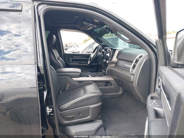 Продажа на аукционе авто 2020 Ram 2500 Laramie  4x4 6'4 Box, vin: 3C6UR5NL8LG192251, номер лота: 44186160
