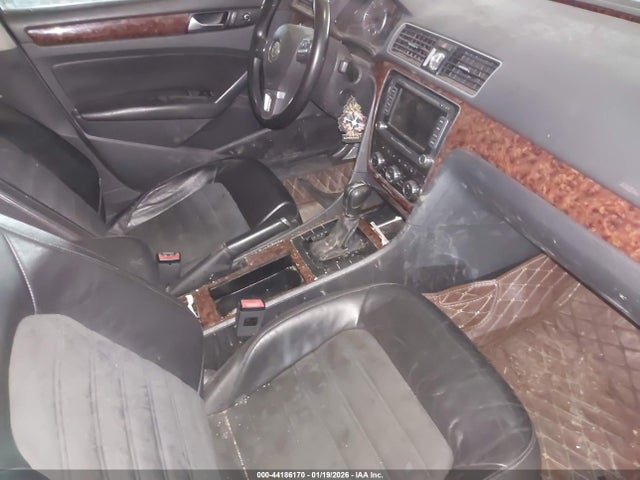44186170 :رقم المزاد ، 1VWCN7A36CC026151 vin ، 2012 Volkswagen Passat 2.0l Tdi Sel Premium مزاد بيع
