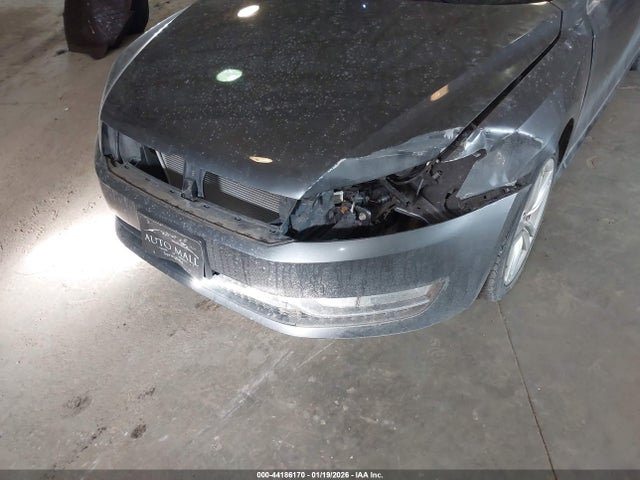 44186170 :رقم المزاد ، 1VWCN7A36CC026151 vin ، 2012 Volkswagen Passat 2.0l Tdi Sel Premium مزاد بيع