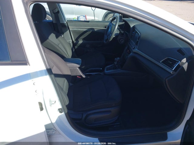 2018 HYUNDAI ELANTRA 5NPD84LF9JH224325 Photo 4