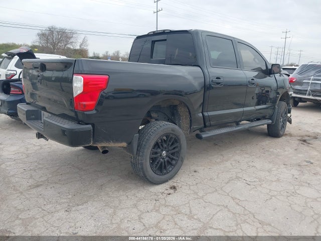 2018 NISSAN TITAN 1N6AA1E67JN549670 Photo 3